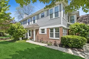 1230 S Wellington Ct, Buffalo Grove, IL 60089 - Photo 1