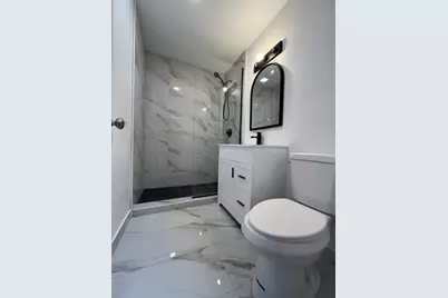 2401 W Balmoral Avenue #2C, Chicago, IL 60625 - Photo 11