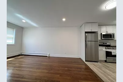 2401 W Balmoral Avenue #2C, Chicago, IL 60625 - Photo 9