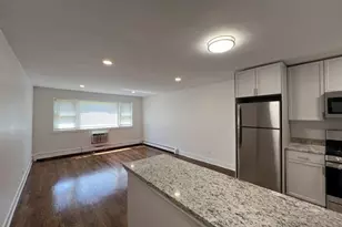 2401 W Balmoral Ave, Chicago, IL 60625 - Photo 5