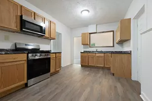 418 Adams St, Rockford, IL 61107 - Photo 11