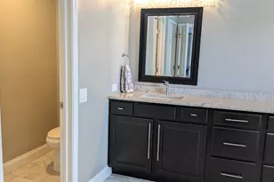 233 Lorraine Cir, Bloomingdale, IL 60108 - Photo 25