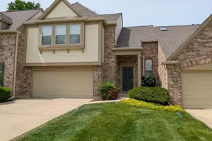 233 Lorraine Cir, Bloomingdale, IL 60108 - Photo 1