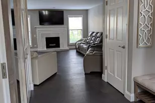 233 Lorraine Cir, Bloomingdale, IL 60108 - Photo 5