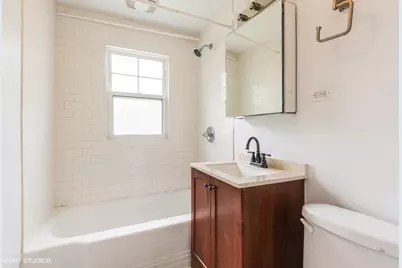 4232 W Nelson Street #1, Chicago, IL 60641 - Photo 5