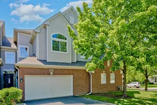 6051 Canterbury Ln, Hoffman Estates, IL 60192 - Photo 1