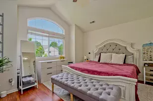 6051 Canterbury Ln, Hoffman Estates, IL 60192 - Photo 15