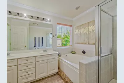 6051 Canterbury Lane, Hoffman Estates, IL 60192 - Photo 17