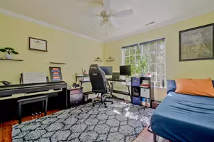 6051 Canterbury Ln, Hoffman Estates, IL 60192 - Photo 19