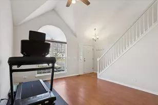6763 Roanoake Ct, Gurnee, IL 60031 - Photo 7