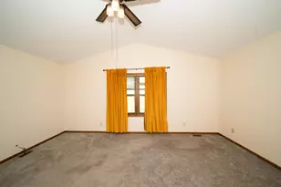3516 Kings Lair Dr, Spring Grove, IL 60081 - Photo 15