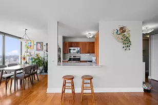 5445 N Sheridan Rd, Chicago, IL 60640 - Photo 7