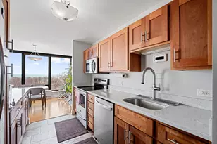 5445 N Sheridan Rd, Chicago, IL 60640 - Photo 13