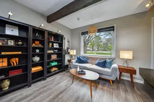 1925 Coach Dr, Naperville, IL 60565 - Photo 5
