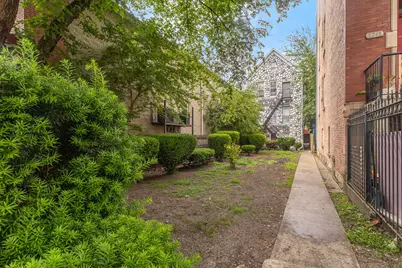 2243 S Sawyer Avenue, Chicago, IL 60623 - Photo 5