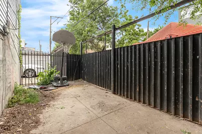 2243 S Sawyer Avenue, Chicago, IL 60623 - Photo 57