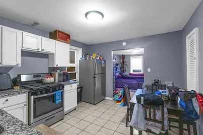 2243 S Sawyer Avenue, Chicago, IL 60623 - Photo 37