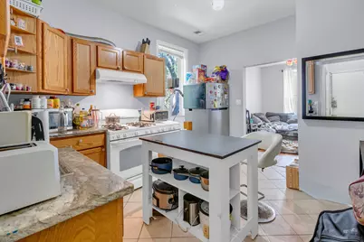 2243 S Sawyer Avenue, Chicago, IL 60623 - Photo 21