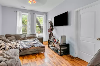 2243 S Sawyer Avenue, Chicago, IL 60623 - Photo 15