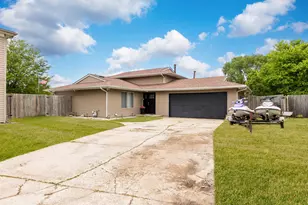 825 Copley Ln, Joliet, IL 60431 - Photo 29