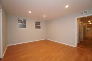 1103 N Crosby St, Chicago, IL 60610 - Photo 9