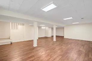 7516 N California Ave, Chicago, IL 60645 - Photo 13