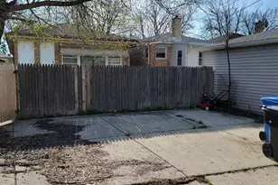 7516 N California Ave, Chicago, IL 60645 - Photo 21