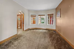 5325 W Berteau Ave, Chicago, IL 60641 - Photo 5