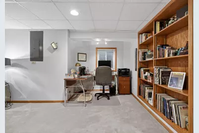 155 Southfield Drive, Vernon Hills, IL 60061 - Photo 25