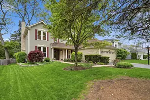 155 Southfield Dr, Vernon Hills, IL 60061 - Photo 1