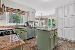 155 Southfield Dr, Vernon Hills, IL 60061 - Photo 9