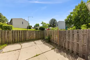149 Thomas Rd, Bolingbrook, IL 60440 - Photo 23