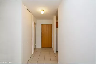 211 E Ohio Street #1504, Chicago, IL 60611 - Photo 3