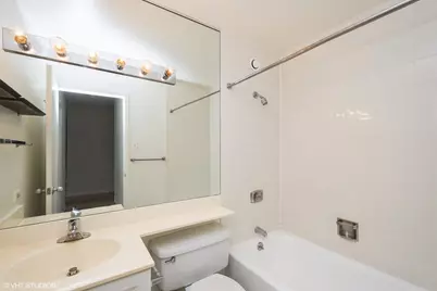 211 E Ohio Street #1504, Chicago, IL 60611 - Photo 9