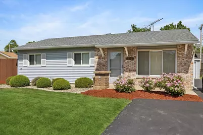 120 Olympic Drive, Bolingbrook, IL 60440 - Photo 1