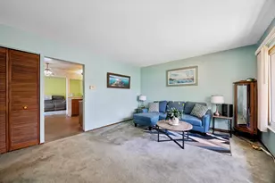 120 Olympic Dr, Bolingbrook, IL 60440 - Photo 3