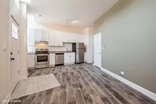 9101 S Beverly Ave, Chicago, IL 60620 - Photo 3
