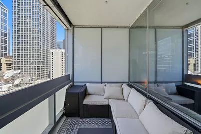 8 E Randolph Street #1506, Chicago, IL 60601 - Photo 19