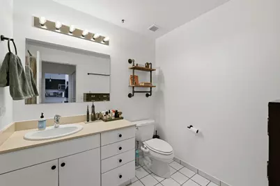 8 E Randolph Street #1506, Chicago, IL 60601 - Photo 15