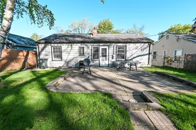 127 S Hawthorne Boulevard, Mundelein, IL 60060 - Photo 27