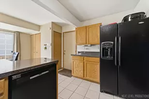 604 Roosevelt Dr, Oswego, IL 60543 - Photo 15