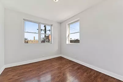 7515 S Essex Avenue, Chicago, IL 60649 - Photo 13