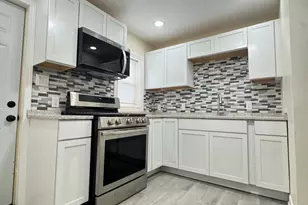 201 E 140th Pl, Dolton, IL 60419 - Photo 5