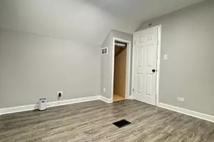 201 E 140th Pl, Dolton, IL 60419 - Photo 23