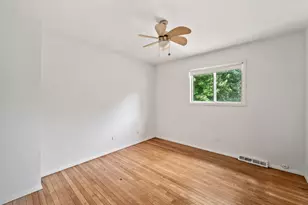 189 S Park Blvd, Glen Ellyn, IL 60137 - Photo 9