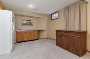 3203 Eagle Crest Rd, Bloomington, IL 61704 - Photo 35