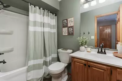 3203 Eagle Crest Road, Bloomington, IL 61704 - Photo 27