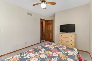 3203 Eagle Crest Rd, Bloomington, IL 61704 - Photo 31