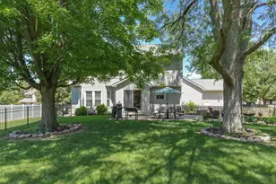 3203 Eagle Crest Rd, Bloomington, IL 61704 - Photo 41