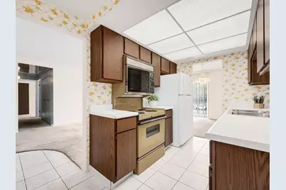 6340 Americana Drive #216, Willowbrook, IL 60527 - Photo 11